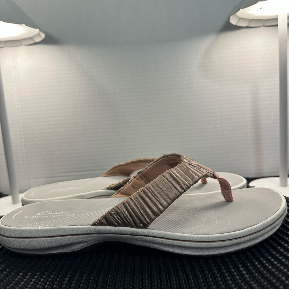 🆕Clarks Breeze Rae Rose Gold Sandals - Picture 11 of 14